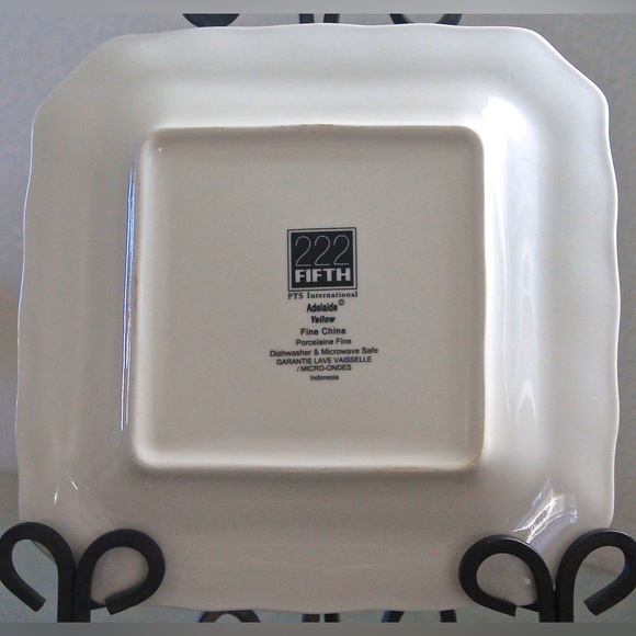 222 FIFTH ADELAIDE YELLOW SQUARE LUNCH PLATE 8 1/2 INCH NEW BIRD - Picture 4 of 5